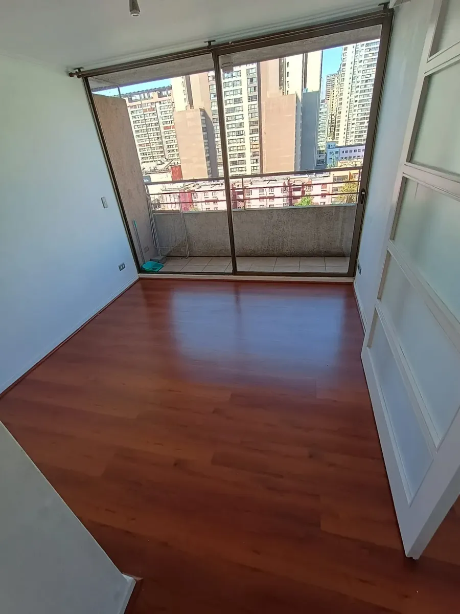 Imagen 3 de 5 de Arriendo Departamento 1d/1b Edificio Cataluña, Stgo