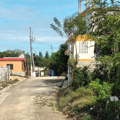 Imagen 15 de 24 de El Solar Perfecto Para Construir Su Casa Estas Aquí En Villa Mella