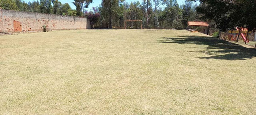 Imagem 12 de 14 de Linda Chácara Com Área De 2.700 M²e Excelente Topografia !!