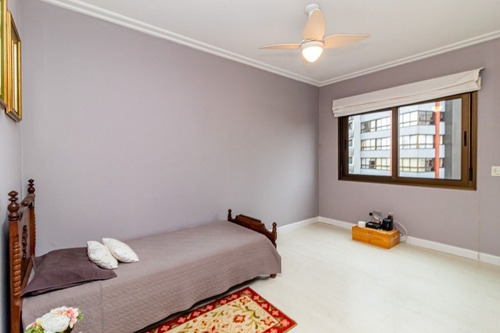 Imagem 14 de 30 de Apartamento À Venda No Bairro Rio Branco - Porto Alegre/rs - O-24849-41124
