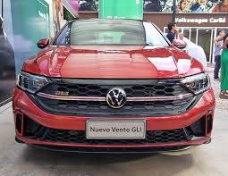 Imagen 15 de 20 de Volkswagen Vento 2023 2.0 Tsi Gli 211cv App Connect + Nav