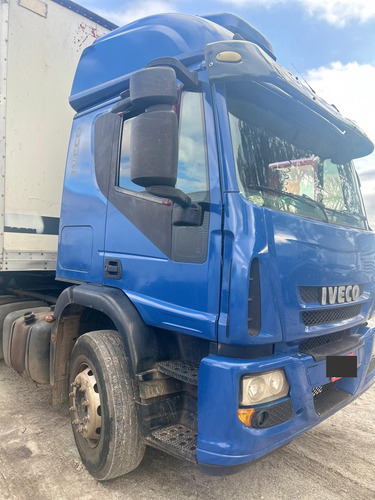 Iveco Cursor 330, 4x2, Teto Alto Ano 2011