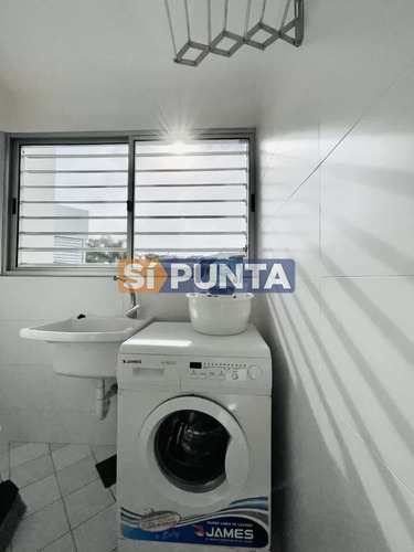 Alquiler Temporal De Maravilloso Departamento Penthouse Hecho A Nuevo En Montoya, La Barra
