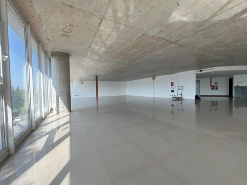 Venta De Oficina En Acceso Oeste Km41 Moreno Buenos Aires