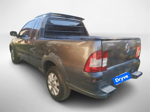 Imagem 4 de 14 de Fiat Strada Ce Working 1.4 8v Flex