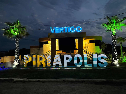 Alquilo Piriapolis Lindos Aptos De 1 Y 2 Dormitorios Sobre La Arena Rodeado De Palmeras Piscina Cerrada 38 Grados Sala De Juegos Un Luga Unico En Piriapolis Sobre La Playa
