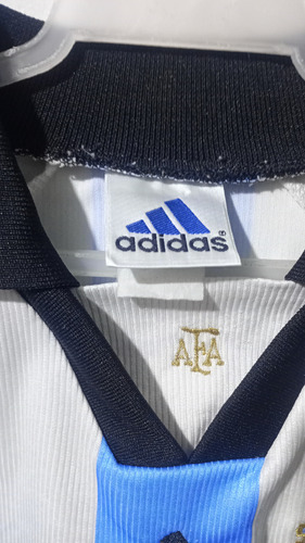 Camiseta Seleccion Argentina C98 Adidas M/larga Talle Niño (Usado)