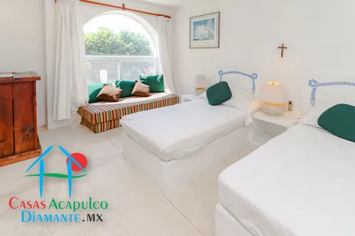 Cad Casa Ticitzin. Copropiedad. Terraza Con Alberca, Camastros Y Con Vista A La Bahía De Acapulco