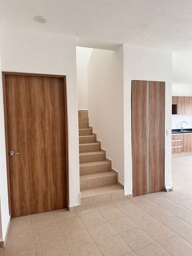 Casa Moderna En Meséta Hábitat Residencial