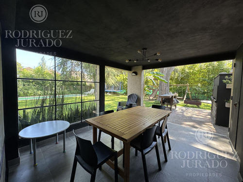 Casa En Venta En La Bota Benavidez Calidad Constructiva Y Diseño Arq