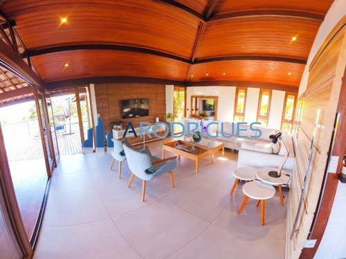 Casa Belíssima À Venda Em Praia Do Forte - 5/4, Sendo 5 Suítes, Toda Mobiliada E Decorada! - Ca00459