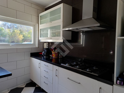 Casa En Venta De 4 Dorm. En Colina - Santa Esther