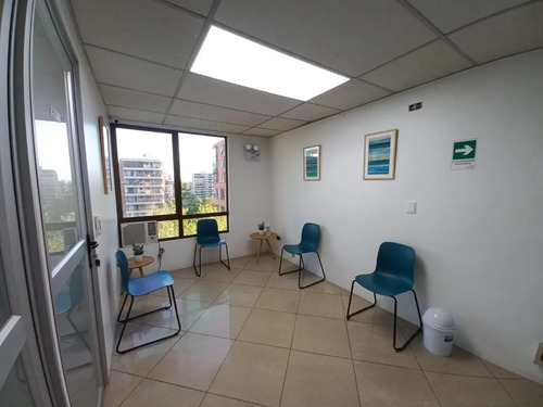 Arriendo Mensual De Un Box En Clínica Dental