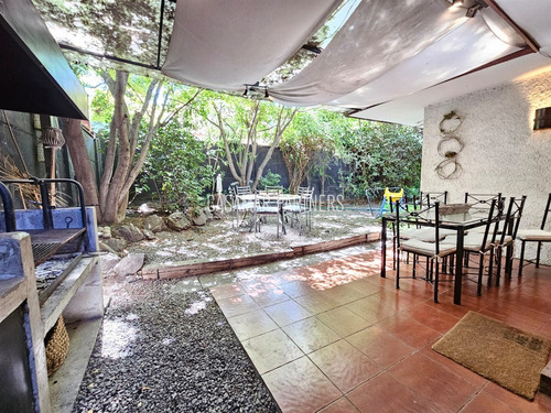 Casa En Venta De 6dor-3baño, + Svs, Lo Barnechea