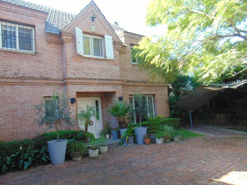 Imagen 3 de 30 de Casa En Venta 4 Dormitorios Super Linda En La Mejor Zona. Las Lomas Gof. San Isidro