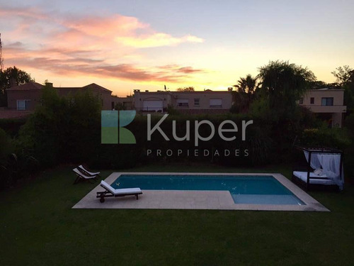 Casa Chalet En Venta En Garin, Escobar, G.b.a. Zona Norte