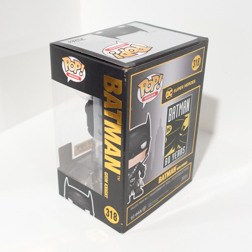 Funko Pop! Batman 80 Aniversario - Batman 318 Grim Knight (Usado)