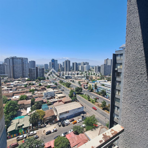 Departamento En Venta De 2 Dorm. En Metro Ecuador