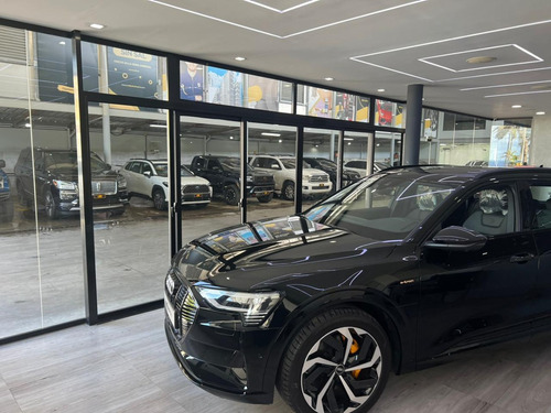 Nave Industrial En La Av. España Con 1171m2 De Construccion Con Capacidad Para 40 Vehiculos