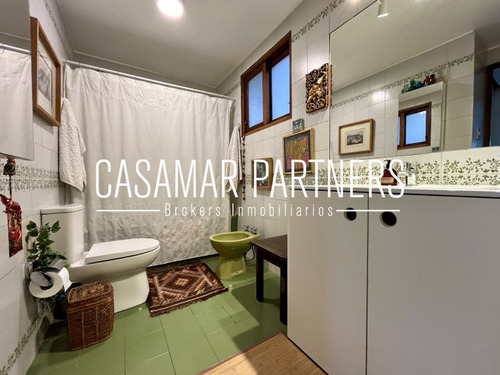 Preciosa Casa 3d + Servicios/ Luis Mattte Larraín