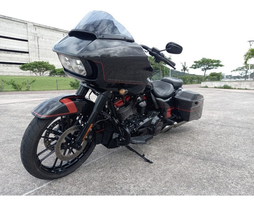 Imagem 2 de 14 de Harley Davidson Road Glide 1.923cc Cvo . 2018/2018