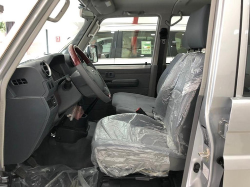 Imagen 5 de 9 de Toyota Macho Pick-up