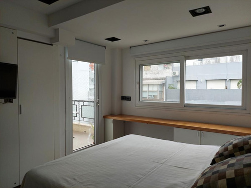 Imagen 14 de 14 de Departamento 2 Ambientes - Recoleta - Balcón Terraza - Vestidor