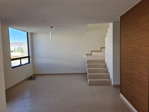 Imagen 8 de 22 de Estrena Casa Entre El Refugio Y Zibata, 4ta Recamara En Pb,