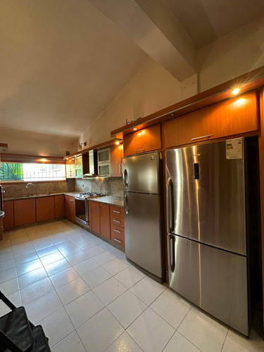 Solo Clientes Venta De Impecable Casa En Trigal Norte Valencia Calle Cerrada