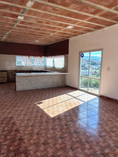 Alquiler Anual Casa Dos Dormitorios - Tanti - Cordoba