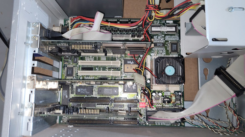 Cpu Retrô Amd K5 166mhz 48mb Vga 2mb Som Yamaha (Usado)