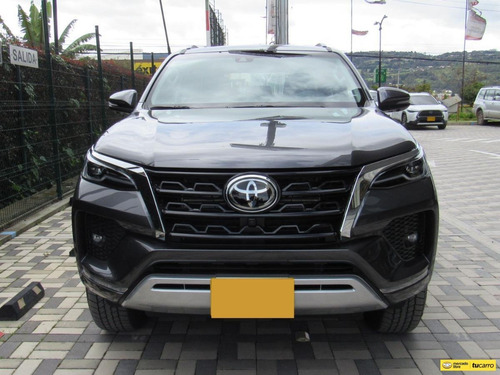 Imagen 2 de 13 de Toyota Fortuner Crv 2.8 Diesel 4x4 2022