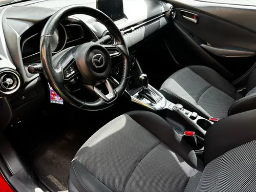Mazda 2 1.5 Touring Sedan