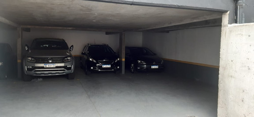 Venta Cocheras Dsd Usd 15.000 En Las Heras Y Avellaneda (200m De Av Maipu).