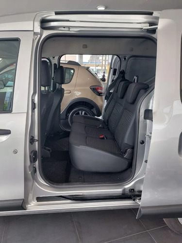 Imagen 14 de 15 de Renault Kangoo Express Confort 5 Asientos (rr)