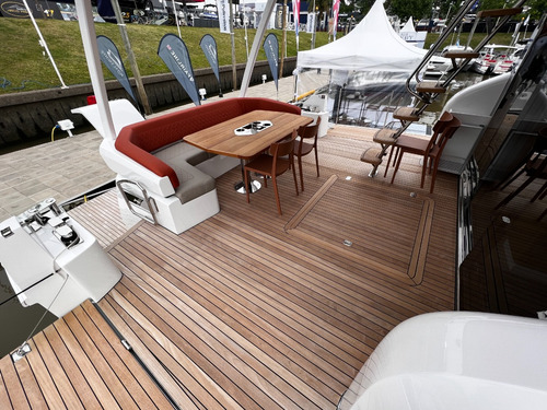 Crucero Génesis F600 - 2022 - Volvo Penta - Parodi Marine