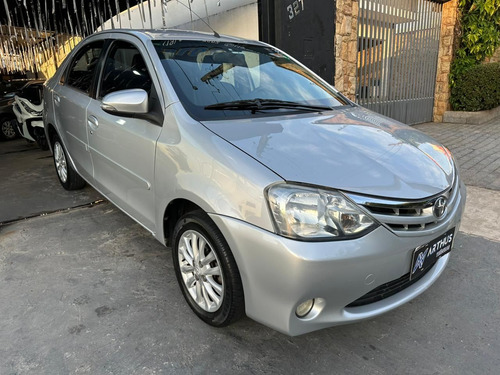 Toyota Etios ETIOS XLS Sedan 1.5 Flex 16V 4p Mec.