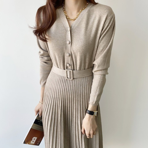 Vestido De Punto Con Cinturón Y Cuello De Pico