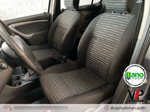 Imagem 5 de 10 de Renault Sandero Expression Hi-flex 1.0 16v 5p Flex 2014