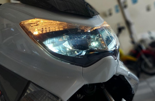 Imagem 3 de 15 de Yamaha Nmax 160 Abs