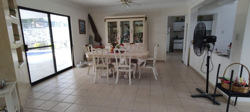 Casa En Venta Fraccionamiento Lomas De Cocoyoc