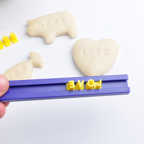 Molde Para Hornear Pastel Con Capítulo De Letras En Inglés