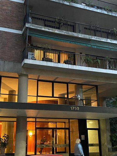 Imagen 4 de 30 de Piso 3 Dormitorios Más Dependencia Reciclado En Torre Douburg- Belgrano Barrancas