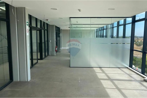 Bodega Con Oficina En Arriendo, Pudahuel, Santiago