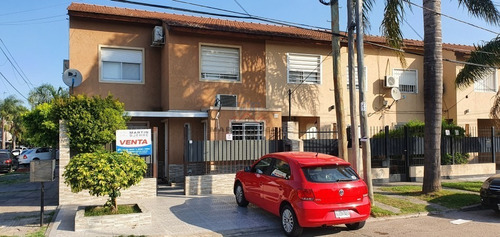 Imagen 2 de 15 de Venta Casa 6 Ambientes En Barrio Democracia, Ciudad Evita