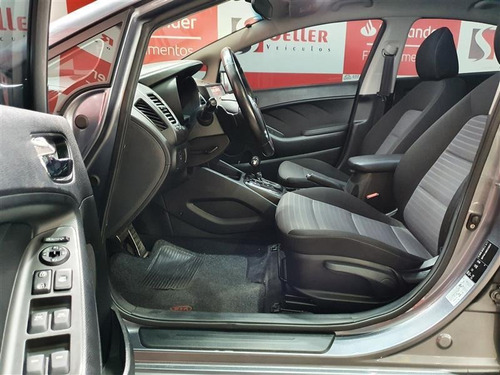 Imagem 6 de 15 de Kia Cerato 1.6 Sx 16v Flex 4p Automático 2018/2019