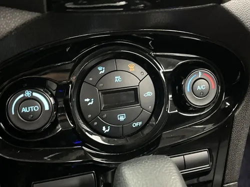 Ford Fiesta 1.6 Titanium At