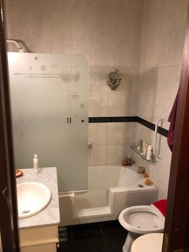 Imagen 8 de 13 de Departamento En Venta En Flores