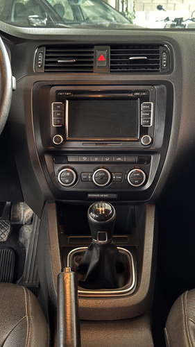 Volkswagen Vento 2.5 Luxury 170cv
