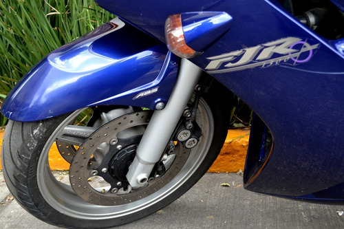 Imagen 9 de 15 de Poderosa Yamaha Fjr 1300 Excelente Manejo. Todo Le Funciona
